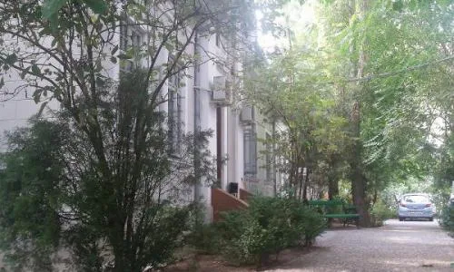 Ideal hostel, 60 camere, 22 bai, 1000mp, Zona Unirii
