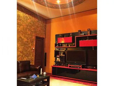 Ideal hostel, 60 camere, 22 bai, 1000mp, Zona Unirii