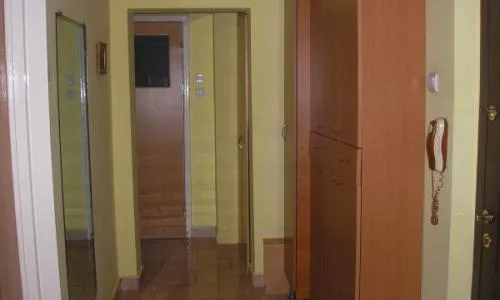 Particular inchiriez apartament decomandat Dorobanti Perla ASE