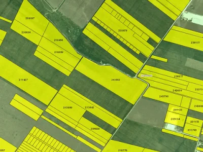 Teren 2,5ha parcelabil in loturi de 3000mp situat in Constanta zona Halele Zip si salonul de nunti Elton Balroom.terenul se afla la 80mp de utilitati si are depusa documentatia pentru obtinerea puz,estre pretabil pentru constructii civile sau industriale
