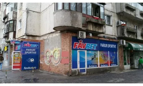 Proprietar - Spatiu Comercial Militari 80 mp Apusului 32 - Colt! Super vad! 2 vitrine; 2 usi Bucuresti, Sector 6, zona MilitariStrada Apusului 32 Bloc N 27
