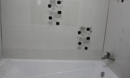 Proprietar, inchiriez apartament 4 camere in zona mall Vitan.