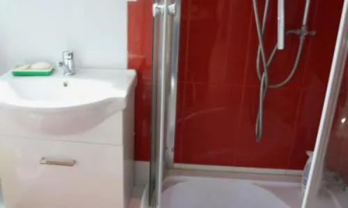 Proprietar, inchiriez apartament 4 camere in zona mall Vitan.
