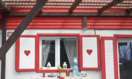 Cea mai frumoasa Casa de Vacanta este de Vanzare acum !!
