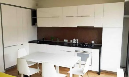Apartament nou, modern, 2 etaje, 4 camere, Damaroaia, Jiului