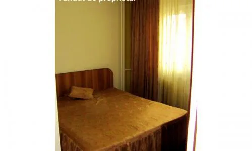 Proprietar (mostenitor) vand apartament 2 camere, et. 3, Ferdinand - Avrig, bloc solid 1981, reabilitat 2016
