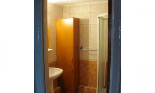 Proprietar (mostenitor) vand apartament 2 camere, et. 3, Ferdinand - Avrig, bloc solid 1981, reabilitat 2016