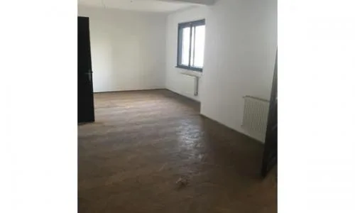 VAND APARTAMENT DEOSEBIT IN VILA DOMENII ,3 CAMERE