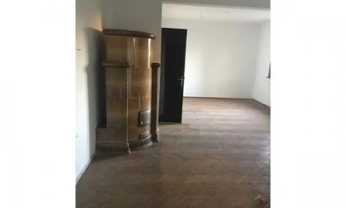 VAND APARTAMENT DEOSEBIT IN VILA DOMENII ,3 CAMERE