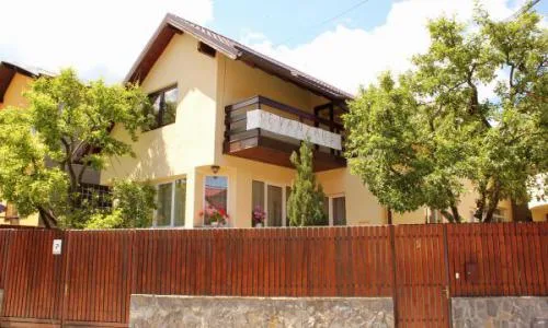 Casa de Vanzare in Busteni zona Poiana Tapului