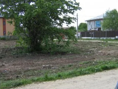 V?nd teren construibil intravilan ?n Vestul Bucure?tiului , dou? deschideri , ?n Dragomire?ti- Vale / Ilfov , zona Prim?riei , Liceului , la 5 min. de Bucure?ti
