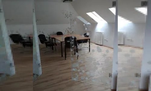 Dau in chirie mansarda casa pentru birouri, mobilata, utilata