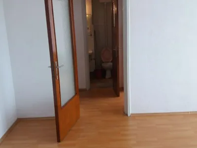 VAND AP. CU 2 CAMERE BERCENI,bdul ALEXANDRU OBREGIA sect 4 BUCURESTI