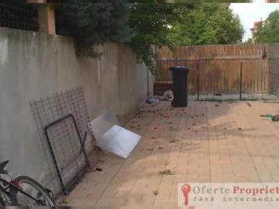 Casa de vanzare, 5 camere, cu gradina si terasa, cu loc de parcare 2 masini in curte, strada privata (servitute cu porti de acces), vis-a-vis de fostele sere