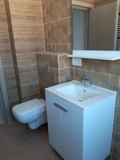 INCHIRIEZ APARTAMENT 3 CAMERE ULTRACENTRAL