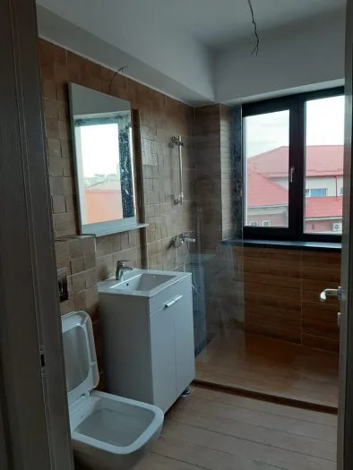 INCHIRIEZ APARTAMENT 3 CAMERE ULTRACENTRAL