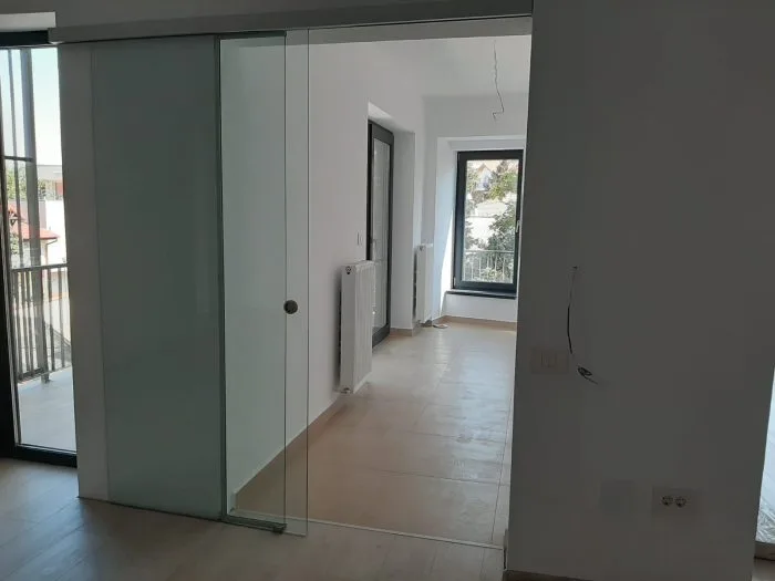 INCHIRIEZ APARTAMENT 3 CAMERE ULTRACENTRAL