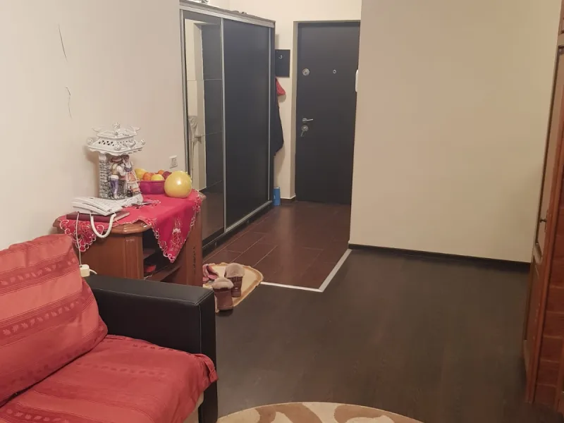 Apartament 2 camere cu curte