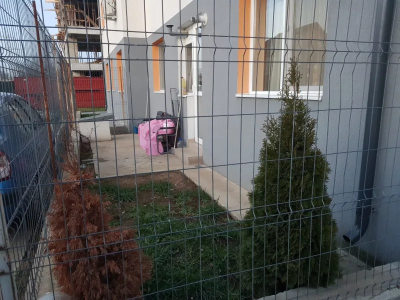 Apartament 2 camere cu curte