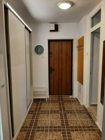 PROPRIETAR vand GARSONIERA 42mp, transformata in 2 cam - Mall Vitan