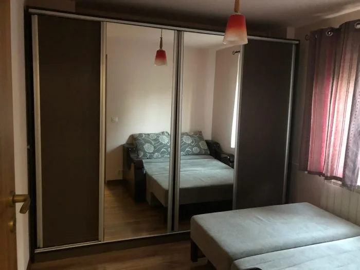 Inchiriere garsoniera transformata in 2 camere Mall Vitan