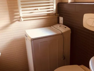 Inchiriere garsoniera transformata in 2 camere Mall Vitan