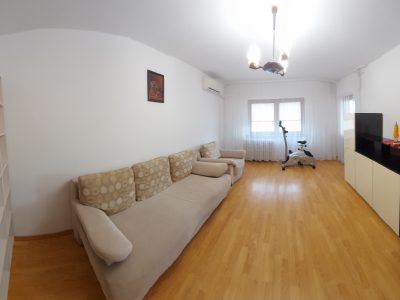 Inchiriez apartament 3 camere, utilat si mobilat
