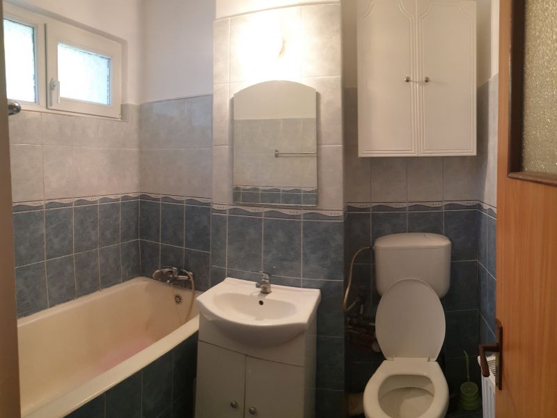 Vand apartament 2 camere zona Gorjului, Militari