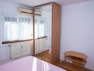 Particular inchiriez apartament 2 camere Panduri - Marriott -13 Septembrie