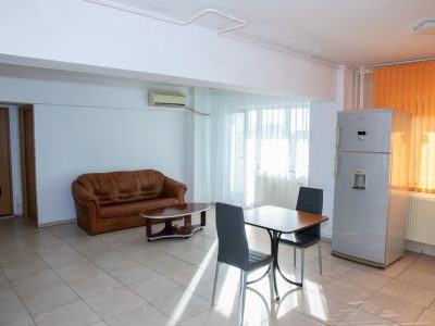 Particular inchiriez apartament 2 camere Panduri - Marriott -13 Septembrie