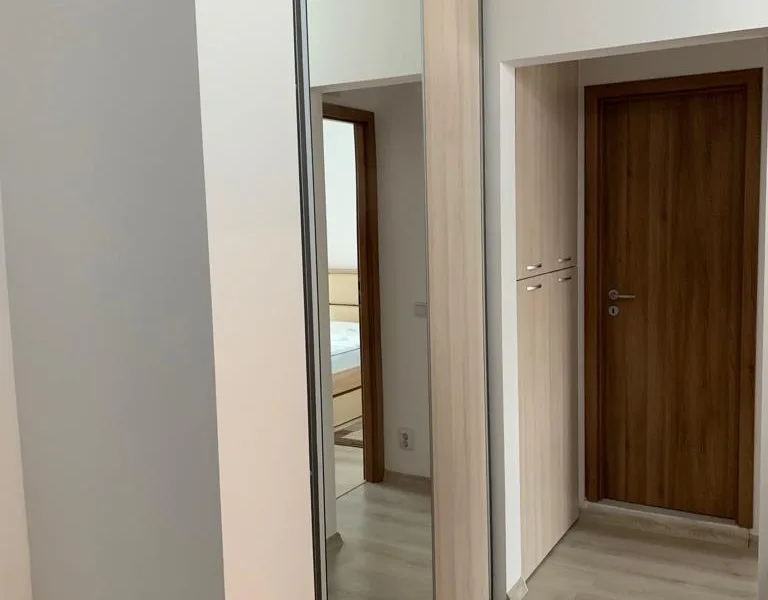 Inchiriez apartament 2 camere