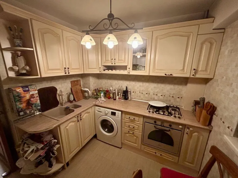 Ap 3 cam Bulevardul Ghencea pret 119.500 euro