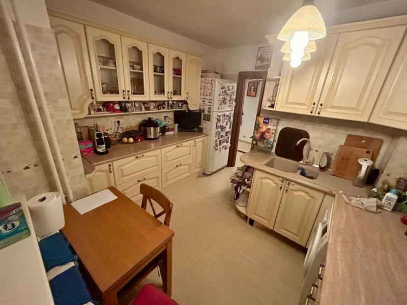 Ap 3 cam Bulevardul Ghencea pret 119.500 euro