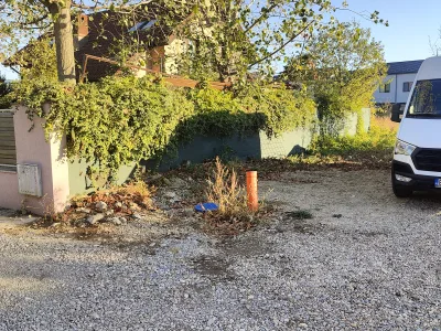 Proprietar: vand 500 m2 de teren intr-o comunitate frumoasa