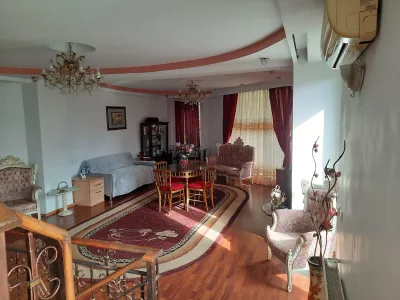 VILA SPATIOASA DE INCHIRIAT / VANZARE SECTOR 2