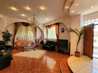 VILA SPATIOASA DE INCHIRIAT / VANZARE SECTOR 2