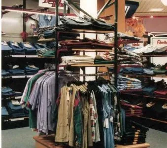 Ploiesti - Solutii complete de mobilare a magazinelor