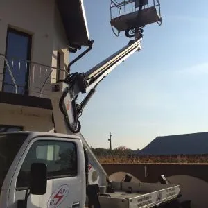 Inchirieri - vanzari si service nacele si platforme ridicatoare - Batesti / Prahova