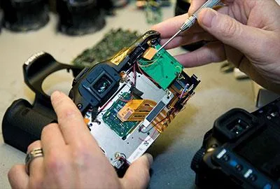 Reparatii laptopuri - telefoane mobile