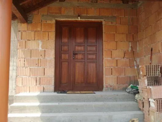 Mobila la comanda - usi - ferestre - scari interioare - Sibiu