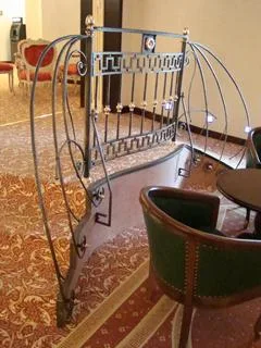 Scari - balustrade si copertine din fier forjat - Sibiu