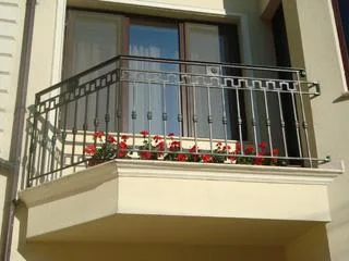 Scari - balustrade si copertine din fier forjat - Sibiu