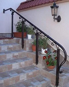 Scari - balustrade si copertine din fier forjat - Sibiu