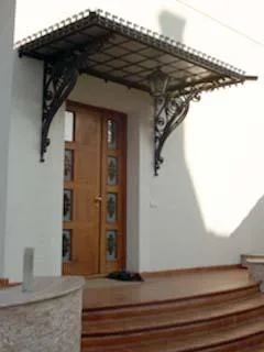 Scari - balustrade si copertine din fier forjat - Sibiu