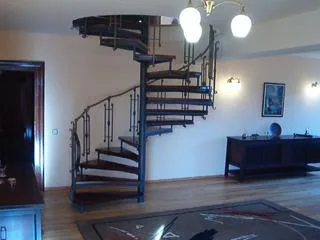Scari - balustrade si copertine din fier forjat - Sibiu