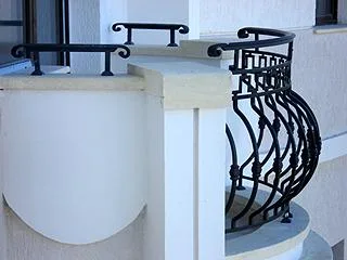 Scari - balustrade si copertine din fier forjat - Sibiu