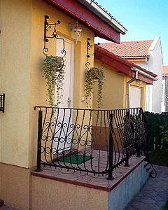 Scari - balustrade si copertine din fier forjat - Sibiu