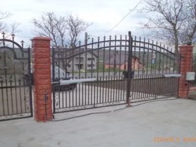 Automatizari porti,montaj echipamente pentru inchideri porti