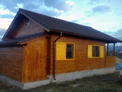 Case din lemn masiv - Comuna Bistra / Alba