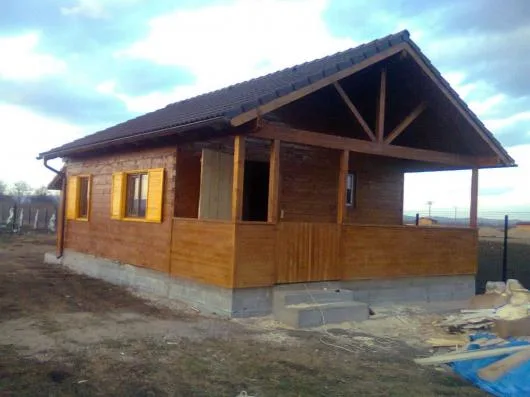 Case din lemn masiv - Comuna Bistra / Alba